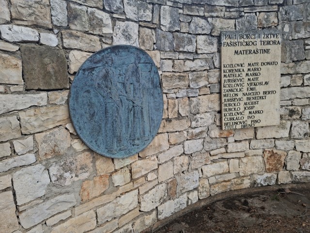 20260330_112120.jpg, juricani spomenik 2