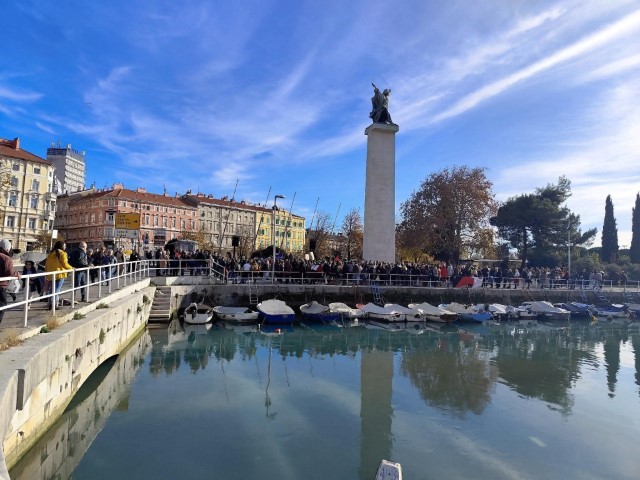 590401995_1389565332536272_2665021545356432056_n_1