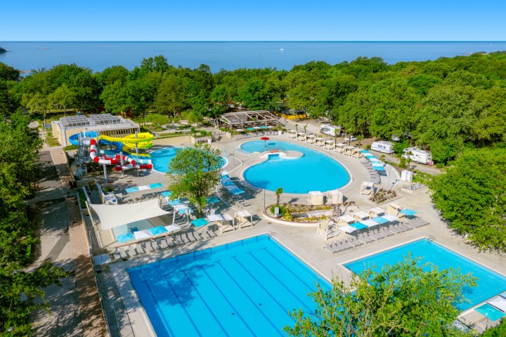 Istra_Camping_Camping_Bijela_Uvala_2025_swimming_pool_Aqua_Fun_Zone_(30) (1)