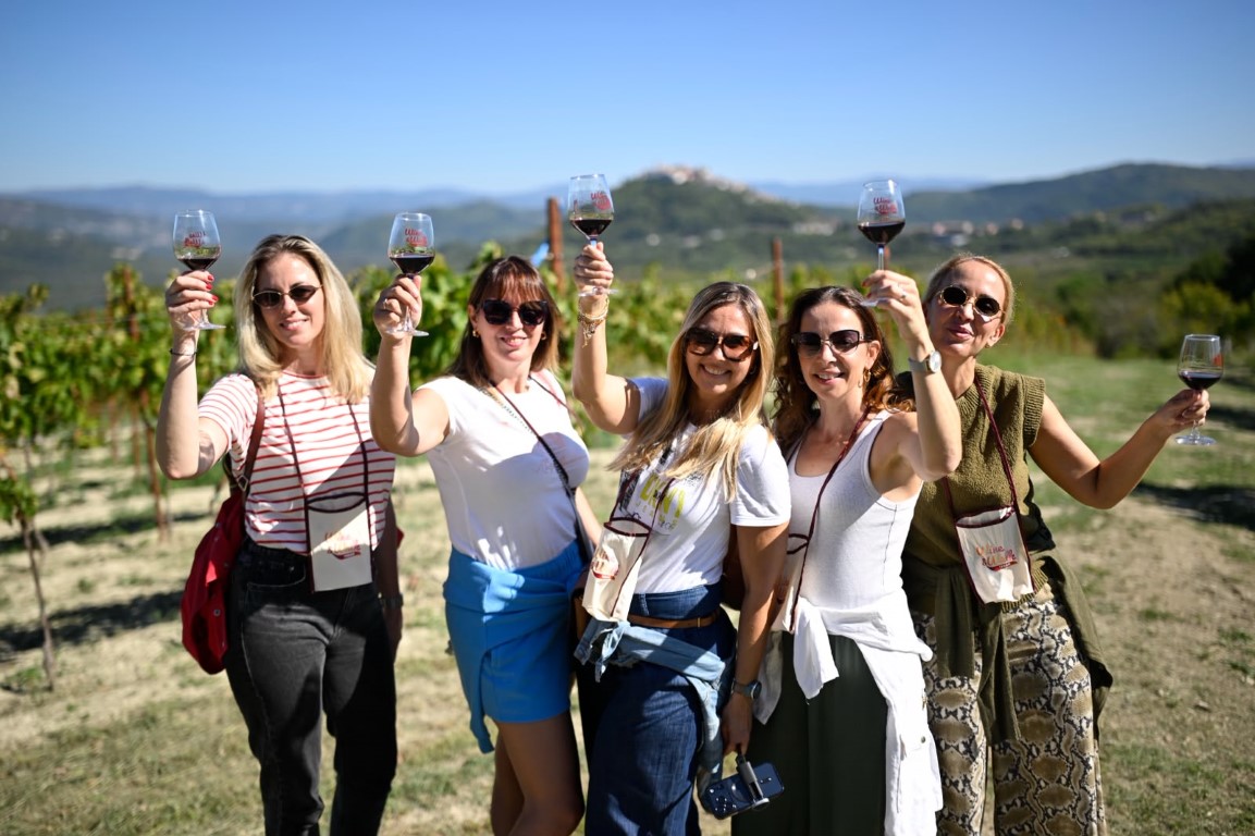 Teran Wine & Walk3