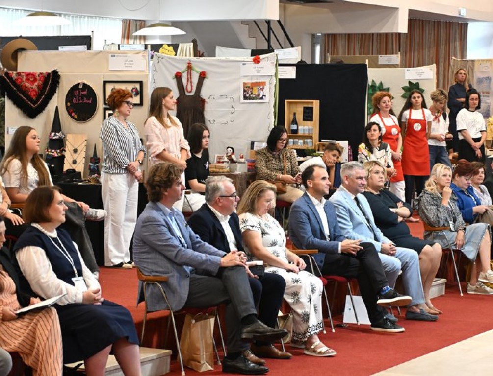 img_1.jpg__720x550_q85_crop_subsampling-2_upscale (27).jpg,