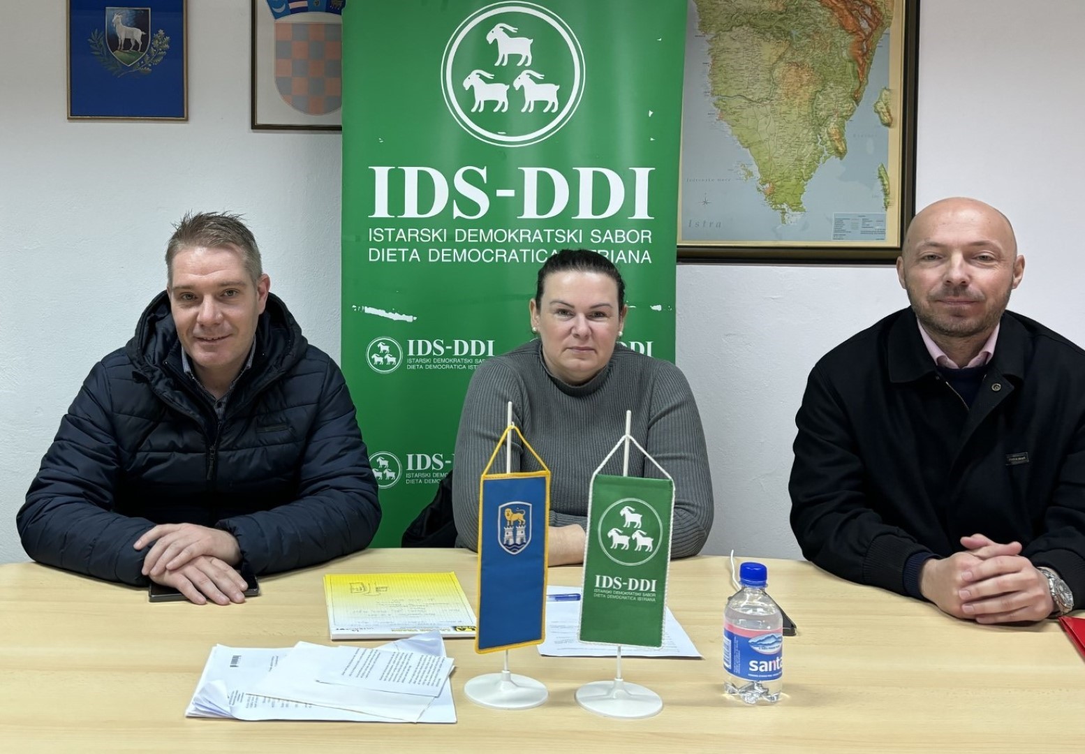 anja i potpredsjednici, 24