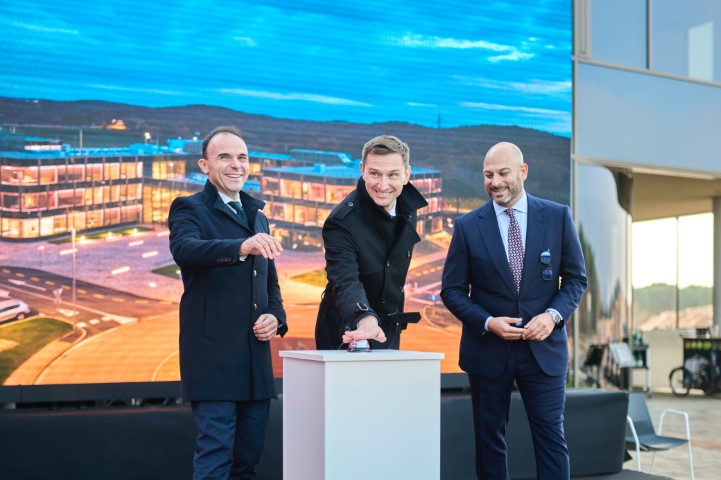 Persuric, Pujas, Luksic