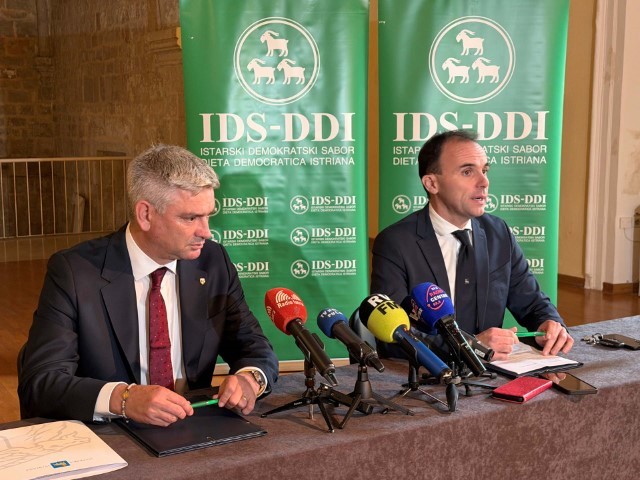 Press-IDS---Potpisivanje-sporazuma-4