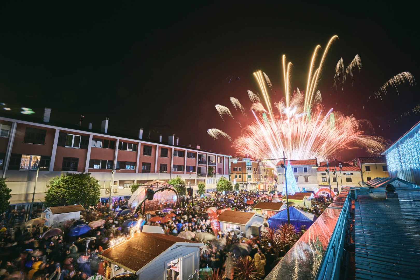 be&scaron;umni vatromet