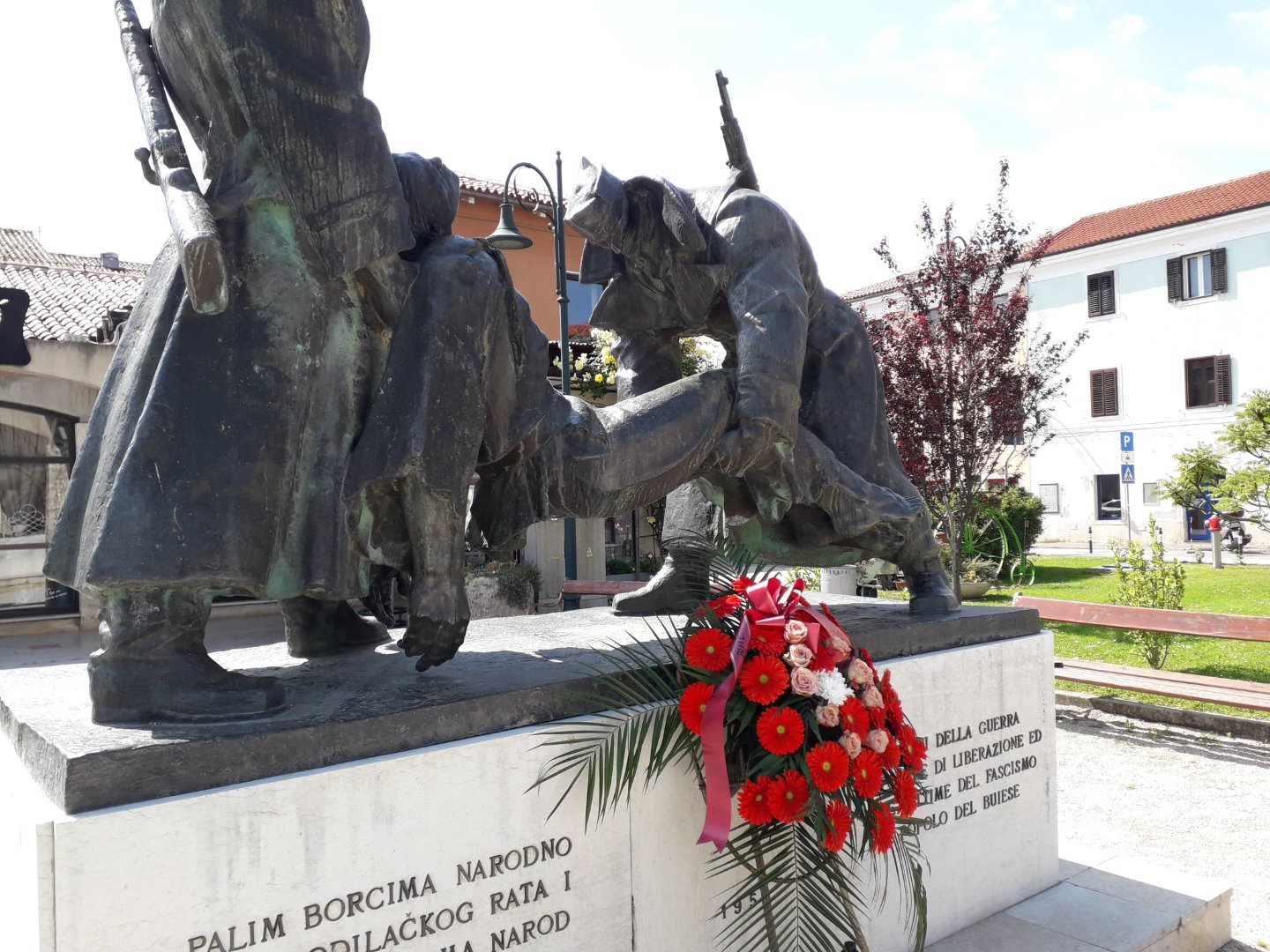 Ruku pod ruku Dan pobjede nad fašizmom i Dan Europe u Bujama