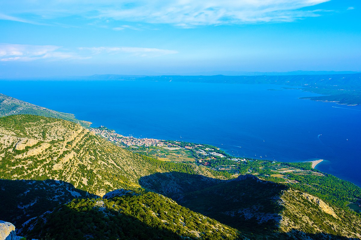 Korona se širi po Braču