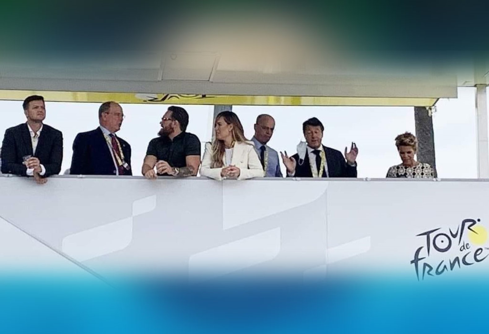 Mali ljudi, za nenošenje maske, plaćaju kaznu od 135 €, za ovu ekipu, obvezno nošenje maske ne vrijedi