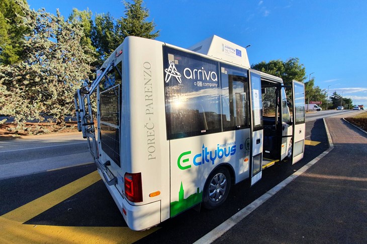 POREČ: Sutra s vožnjom kreće električni mini-bus koji će povezivati grad s prigradskim naseljim  