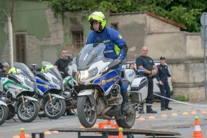 Dan policije. Sutra u Puli natjecanje najboljih policijskih motociklista