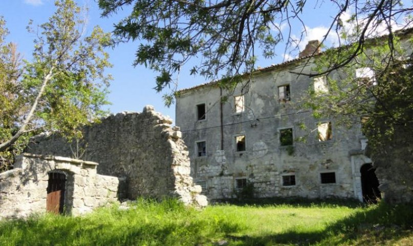 Iz ciklusa o istarskim kaštelima. Upoznajte kaštel Lupoglav.