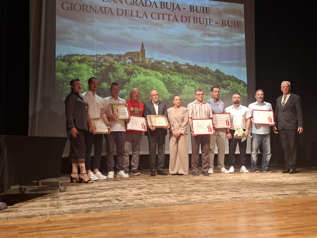 Župan Miletić uputio toplu i ljudsku podršku Fabriziju Vižintinu na proslavi Dana Grada Buja